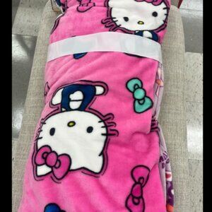 2 brand new hello kitty blankets